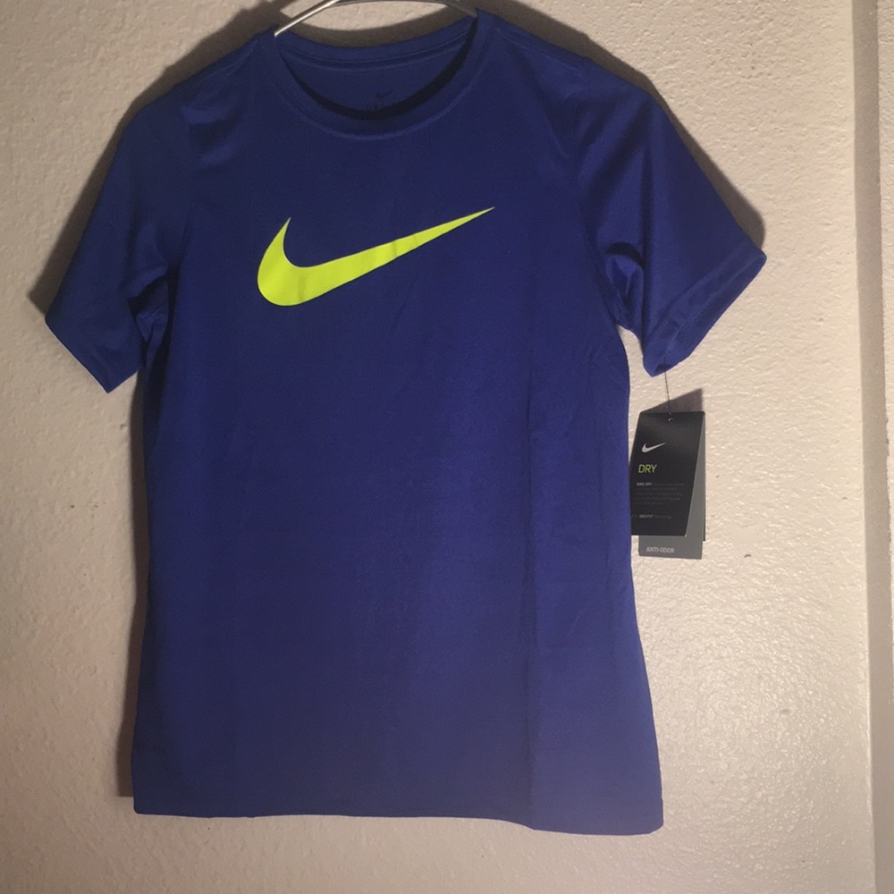 NWTNIKE ‼️ Shirt